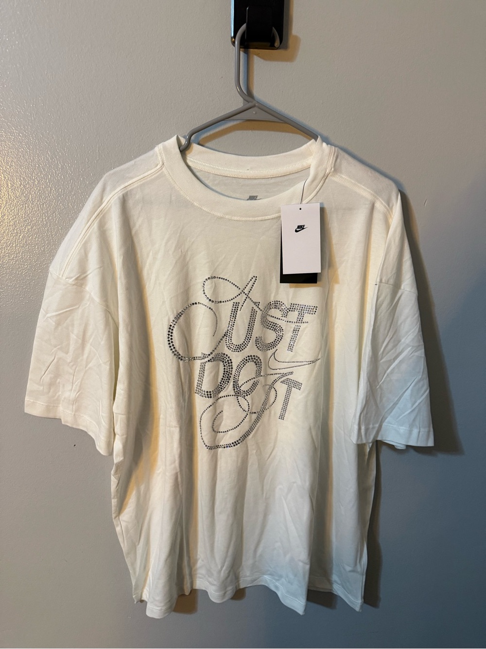 Nike White Short-Sleeve ‘Just Do It’ Graphic Tee